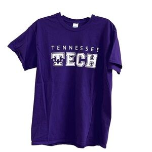 Tennesse Tech University Gildan short sleeve, crewneck, purple T-shirt. Size L